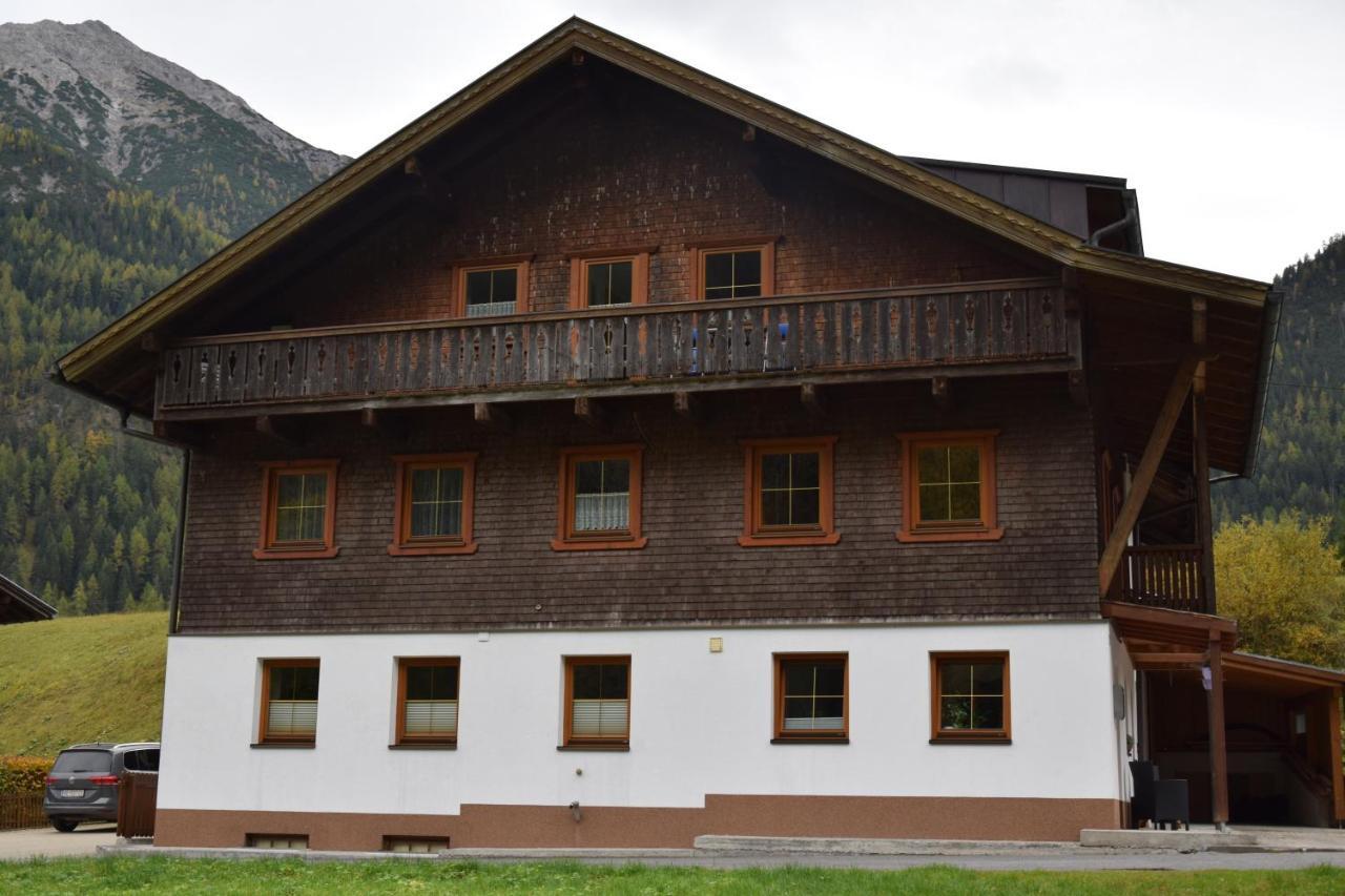Ferienwohnung Gapp Elbigenalp Esterno foto