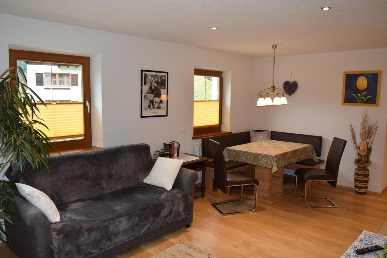 Ferienwohnung Gapp Elbigenalp Esterno foto